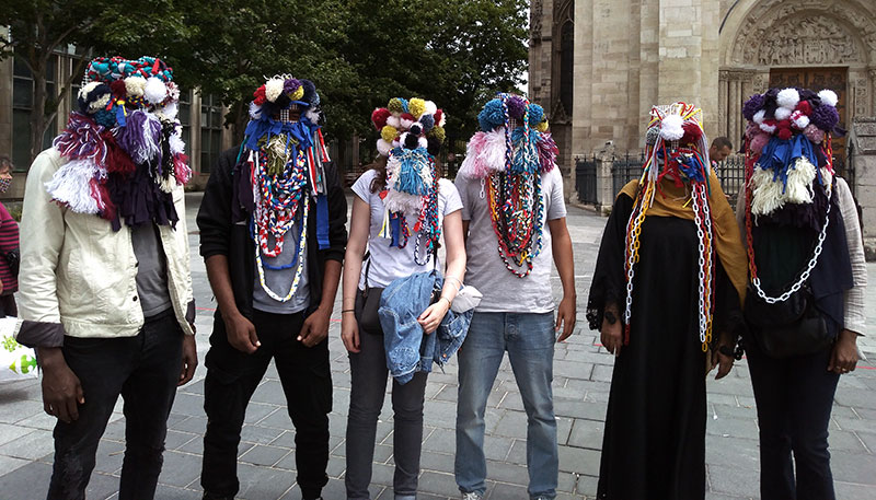 Masque textile pour le Carnaval de Saint-Denis