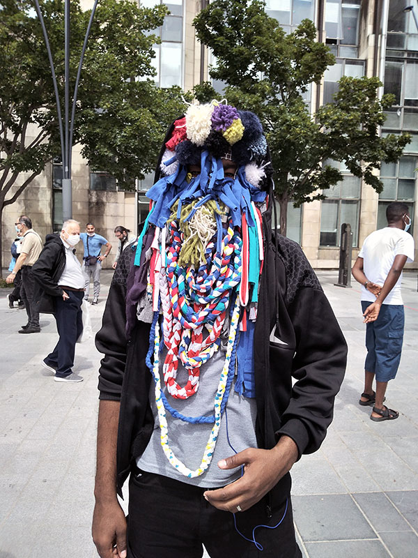 Masque textile pour le Carnaval de Saint-Denis