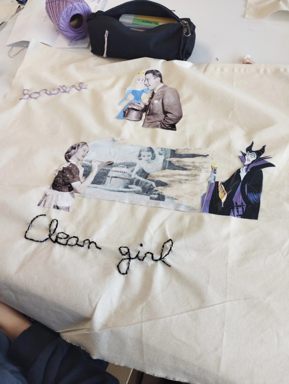 Travail de collage et broderie sur tissu Travail de collage et broderie sur tissu